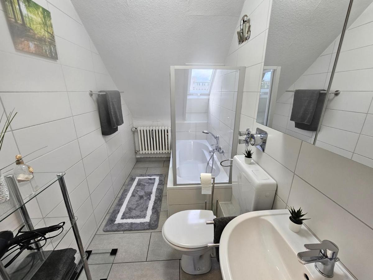 Exklusives Und Helles Dachgeschoss-Apartment No 3 Im Zentrum Von Kassel, Schnelles 1Gbit Internet, Geschirrspueler, Boxspringbetten Eksteriør billede